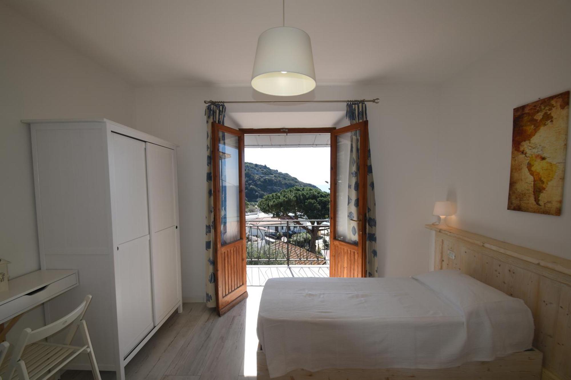 Appartamenti Cavoli - Vista Mare Con Terrazze, Clima E Posti Auto Spiaggia di Cavoli Exteriér fotografie