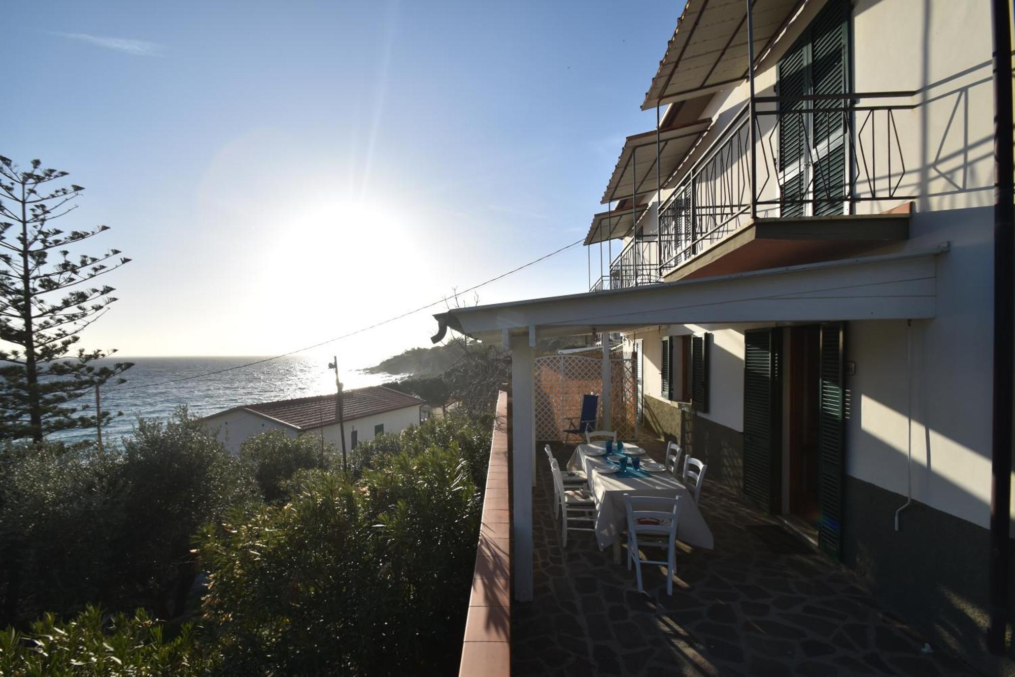 Appartamenti Cavoli - Vista Mare Con Terrazze, Clima E Posti Auto Spiaggia di Cavoli Exteriér fotografie
