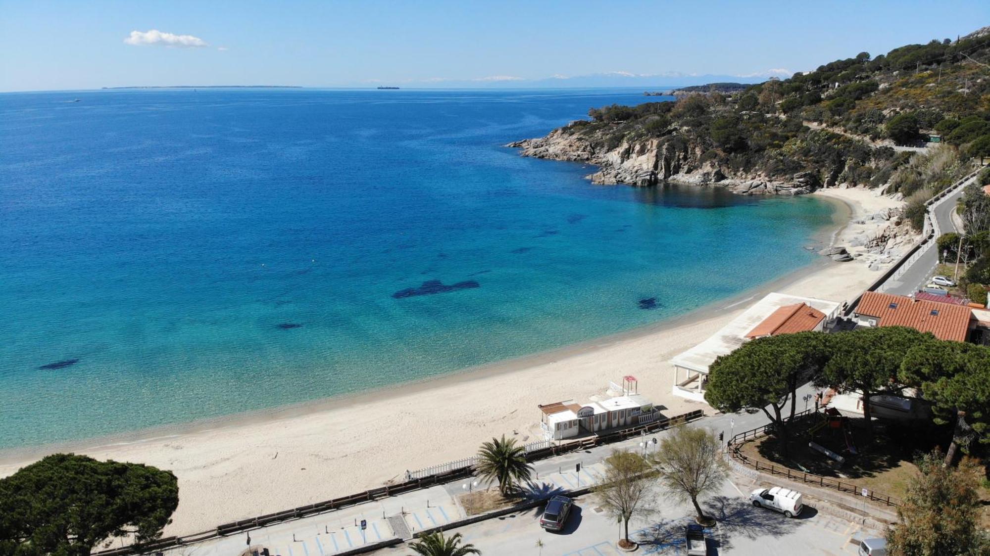 Appartamenti Cavoli - Vista Mare Con Terrazze, Clima E Posti Auto Spiaggia di Cavoli Exteriér fotografie