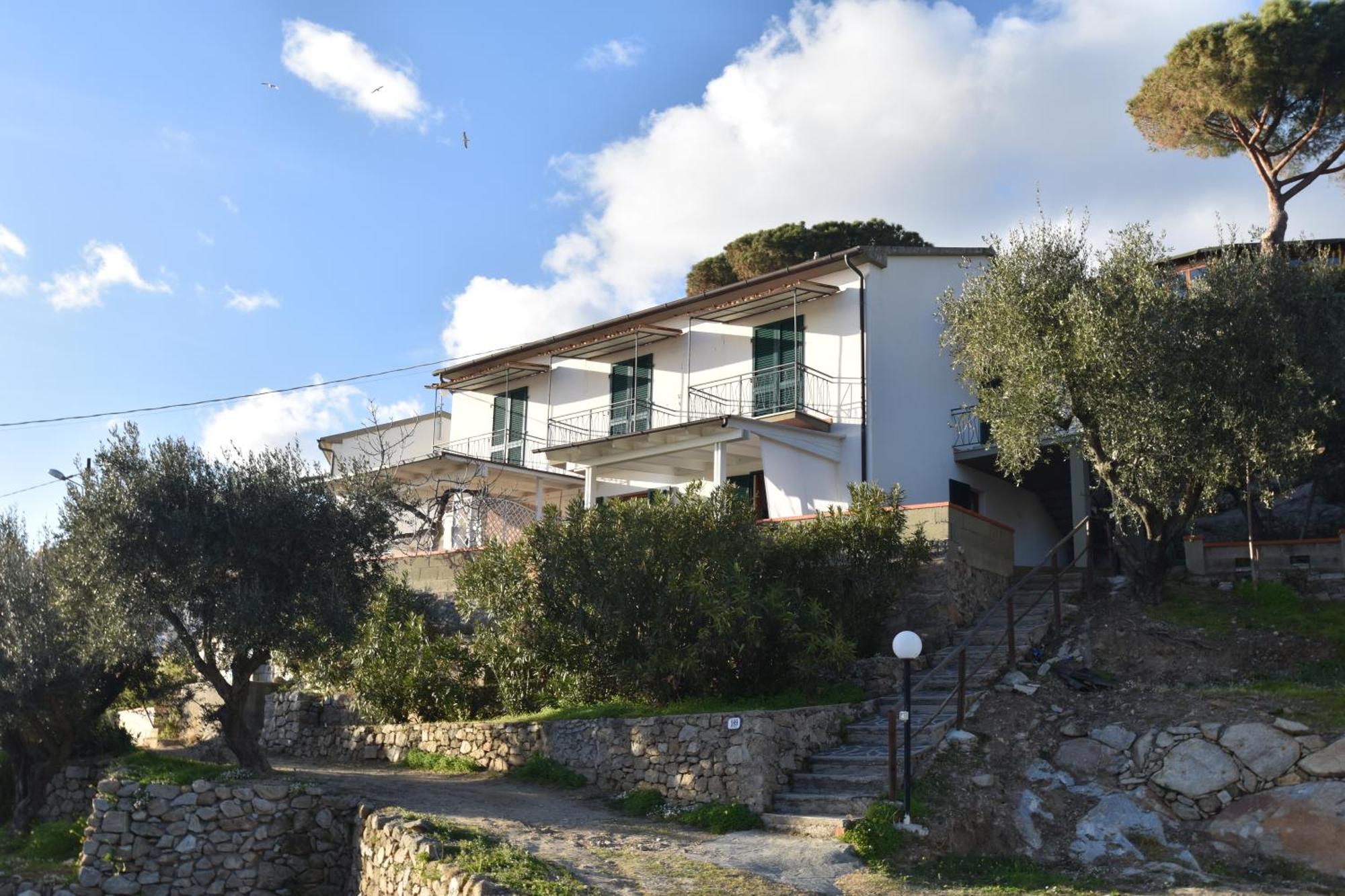 Appartamenti Cavoli - Vista Mare Con Terrazze, Clima E Posti Auto Spiaggia di Cavoli Exteriér fotografie