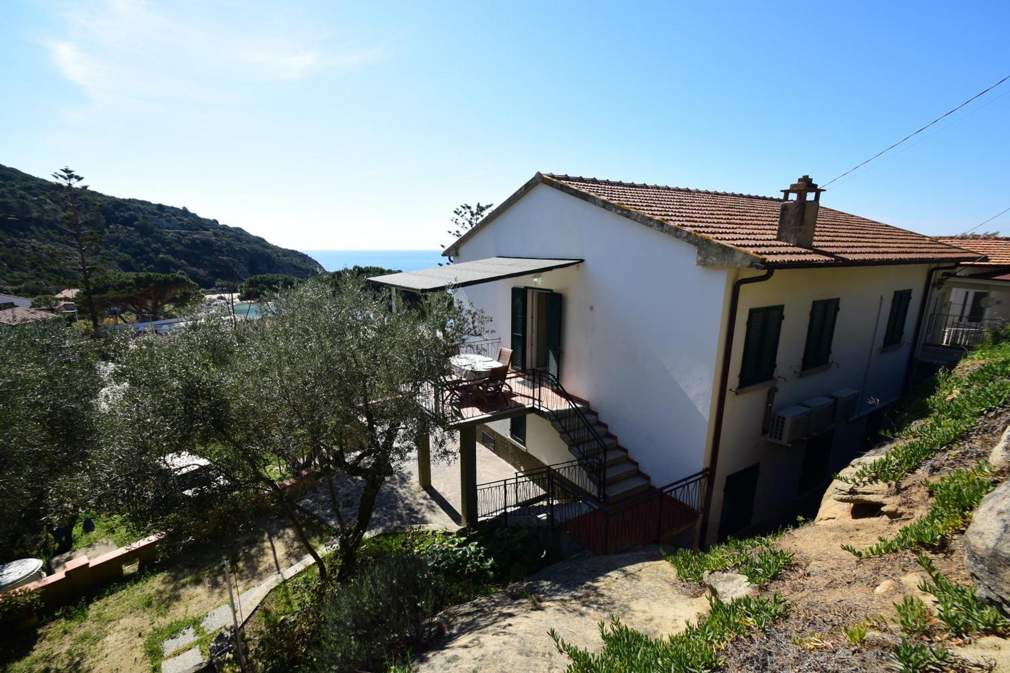 Appartamenti Cavoli - Vista Mare Con Terrazze, Clima E Posti Auto Spiaggia di Cavoli Exteriér fotografie